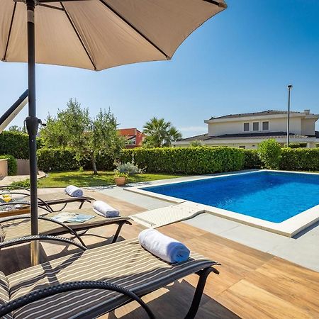 Lovely Istrian Apartment With A Private Swimming Pool And A Charming Garden Banjole Eksteriør bilde