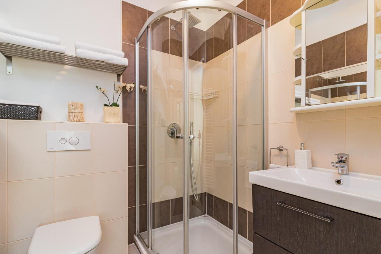 Lovely Istrian Apartment With A Private Swimming Pool And A Charming Garden Banjole Eksteriør bilde