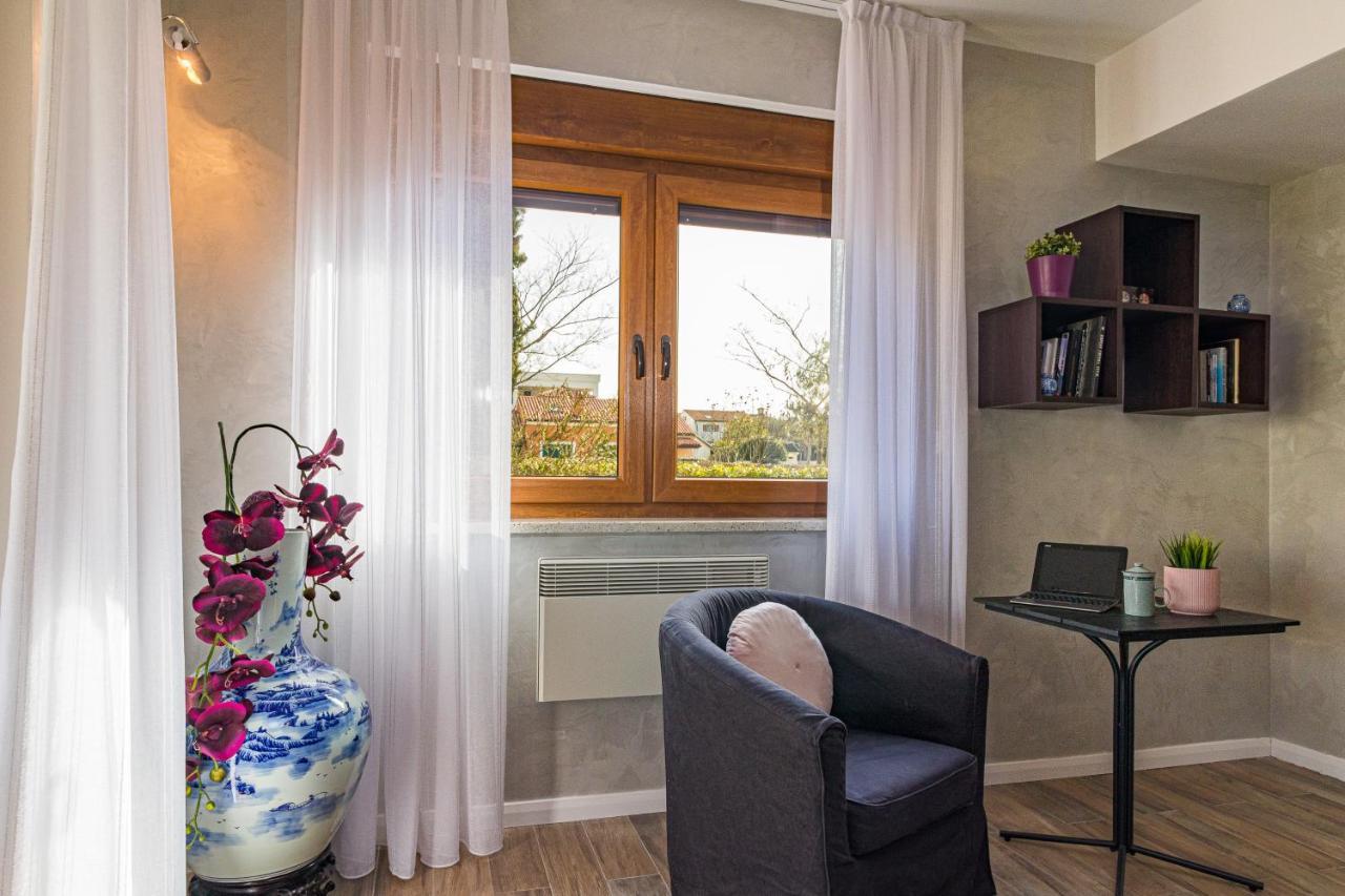 Lovely Istrian Apartment With A Private Swimming Pool And A Charming Garden Banjole Eksteriør bilde