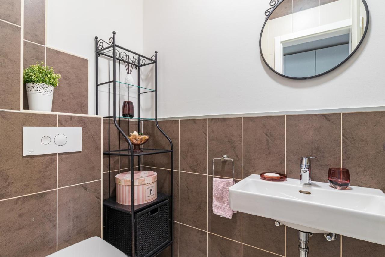 Lovely Istrian Apartment With A Private Swimming Pool And A Charming Garden Banjole Eksteriør bilde