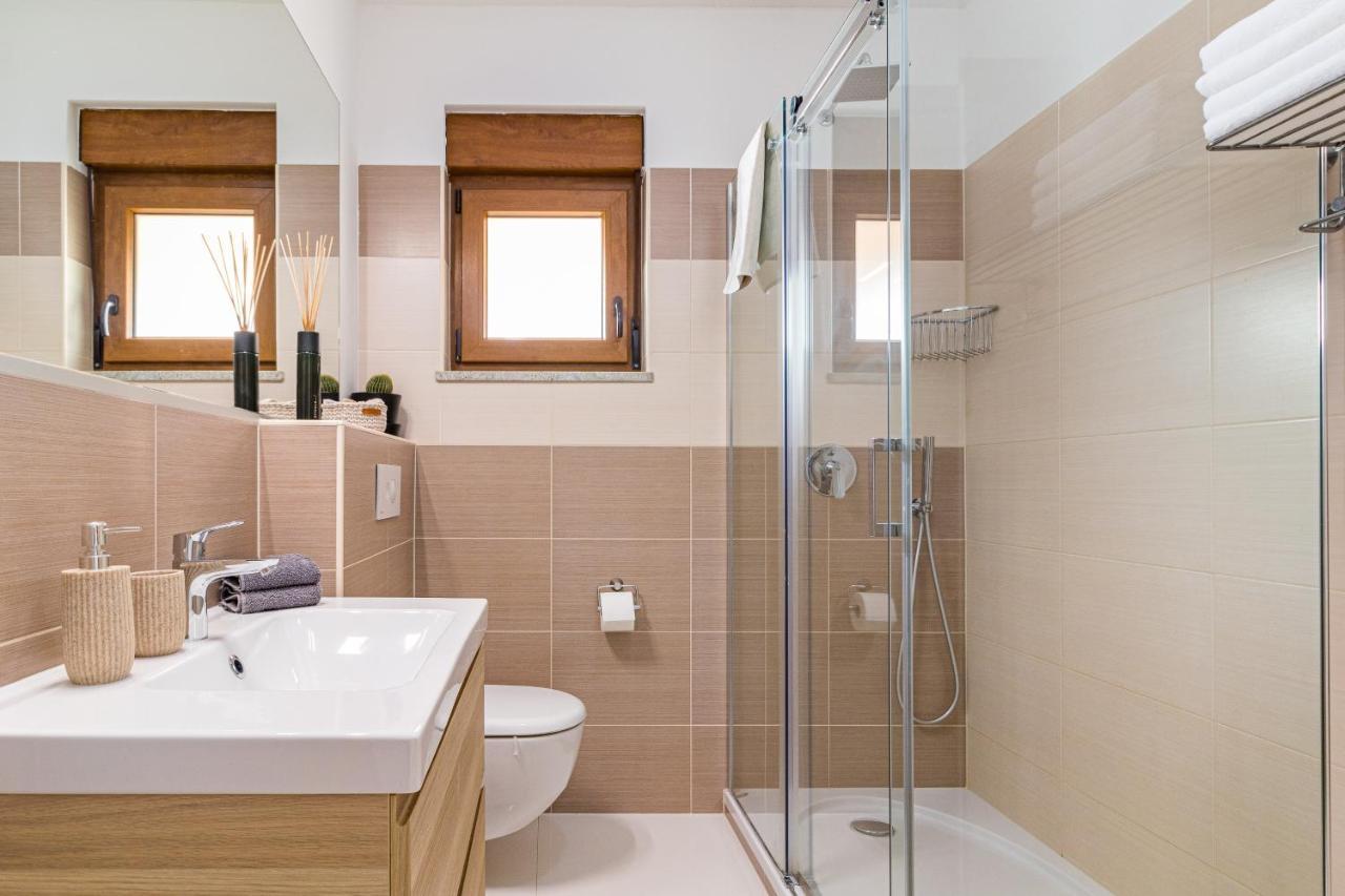 Lovely Istrian Apartment With A Private Swimming Pool And A Charming Garden Banjole Eksteriør bilde